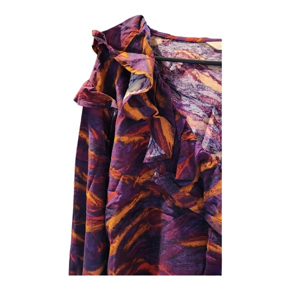 Women's Plus Size Blouse - Picture 3 of 7